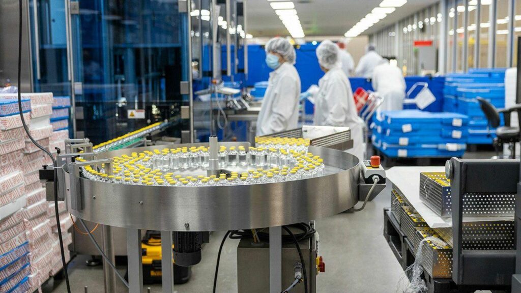 🇺🇸 Trump’s 100% Drug Tariffs Take Effect as Experts Warn of Possible Supply and Price Impacts