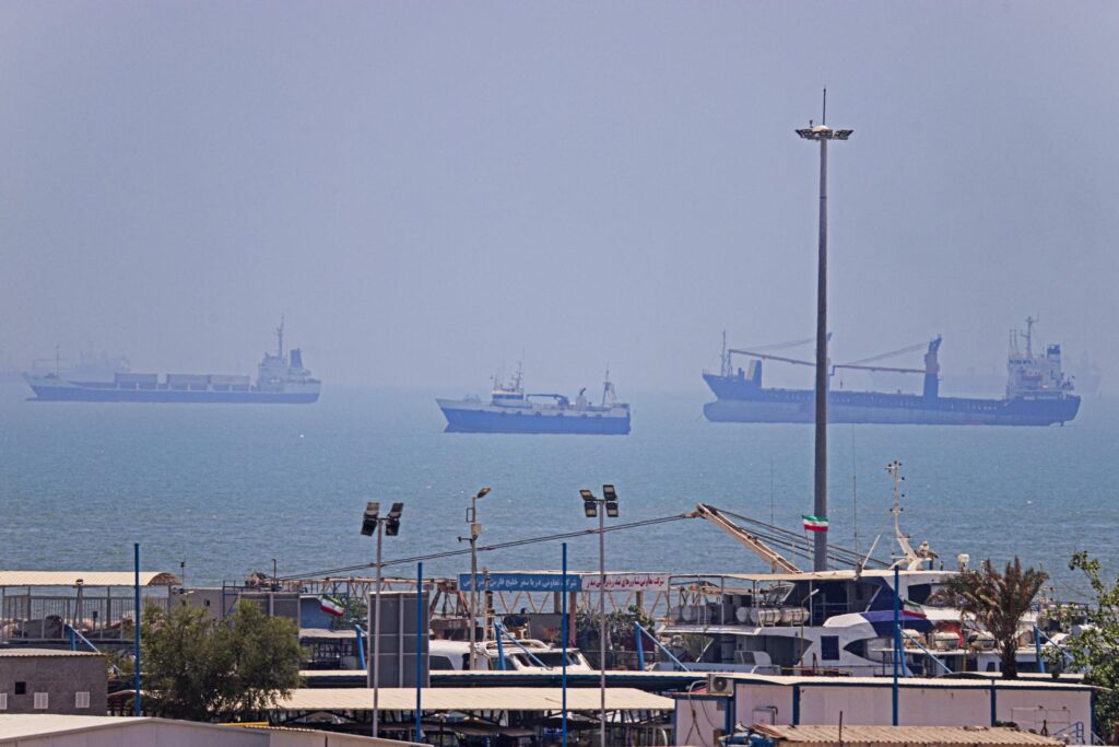 🇮🇷🚢 Iranian Commercial Vessel Struck Near Qeshm Island, One Killed in Strait of Hormuz