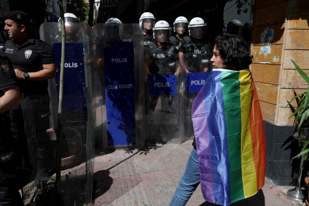 🇹🇷🏳️‍🌈 Turkey Detains Dozens in Sweeping Crackdown on LGBTQ+ Groups