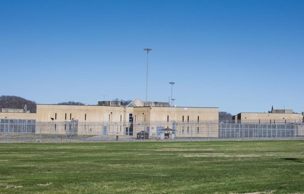 Tennessee Execution Attempt Fails: Christa Pike Survives Lethal Injection