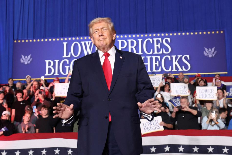 Republicans Increasingly Distance Themselves From Trump as Midterm Pressure Grows