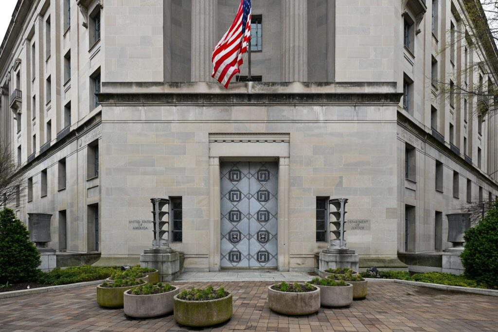 Justice Department Seeks to Revoke Minnesota Man’s Citizenship as Judge Faces Recusal Request